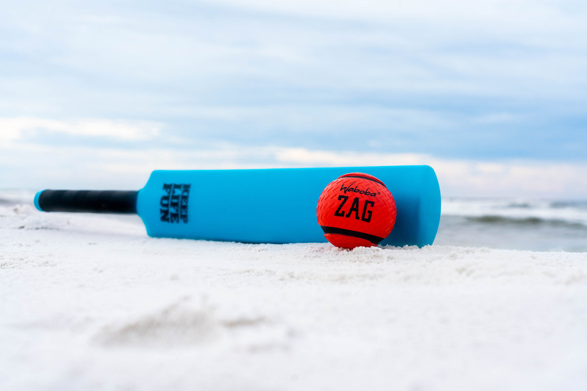 Waboba Water Cracket with Zag Ball